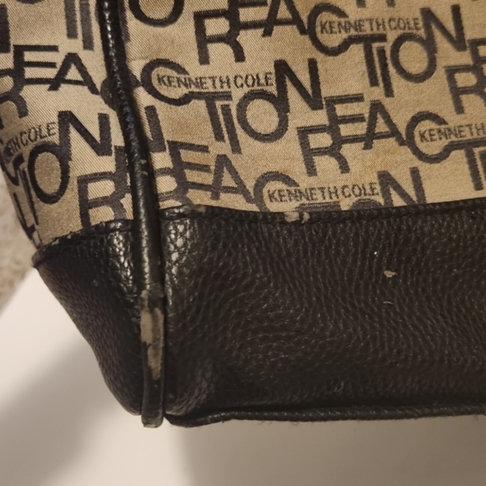 Kenneth Cole Reaction Shoulder‎ Purse - Picture 13 of 16